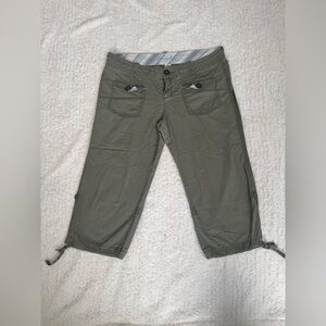 Vintage Y2K American Eagle Olive Green Cargo Crop Capris Pants Lightweight